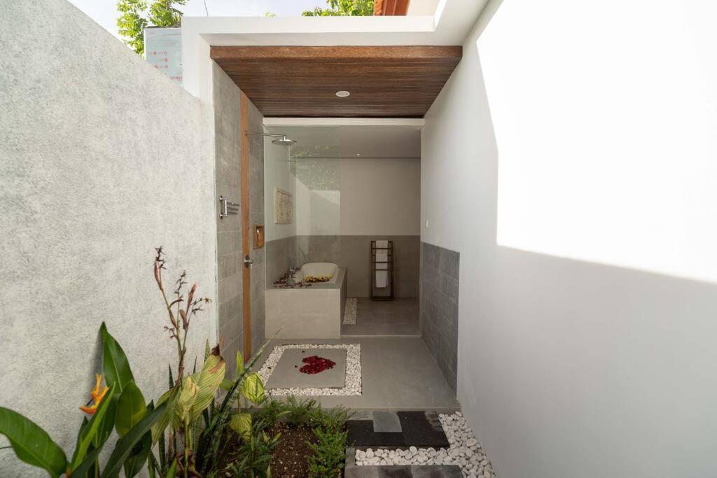 Nau Nusa Villa Batununggul Bagian luar foto